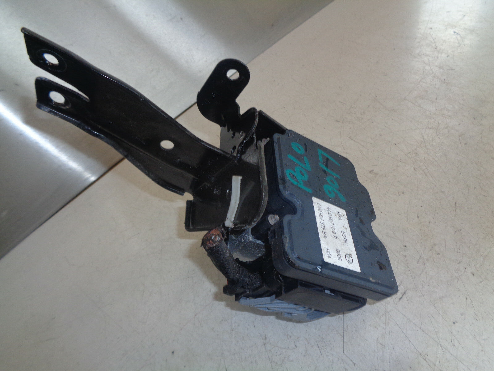 VOLKSWAGEN POLO 2017 6R 1.2 PETROL ABS PUMP MODULATOR 6C0907379R 6R0907379BA