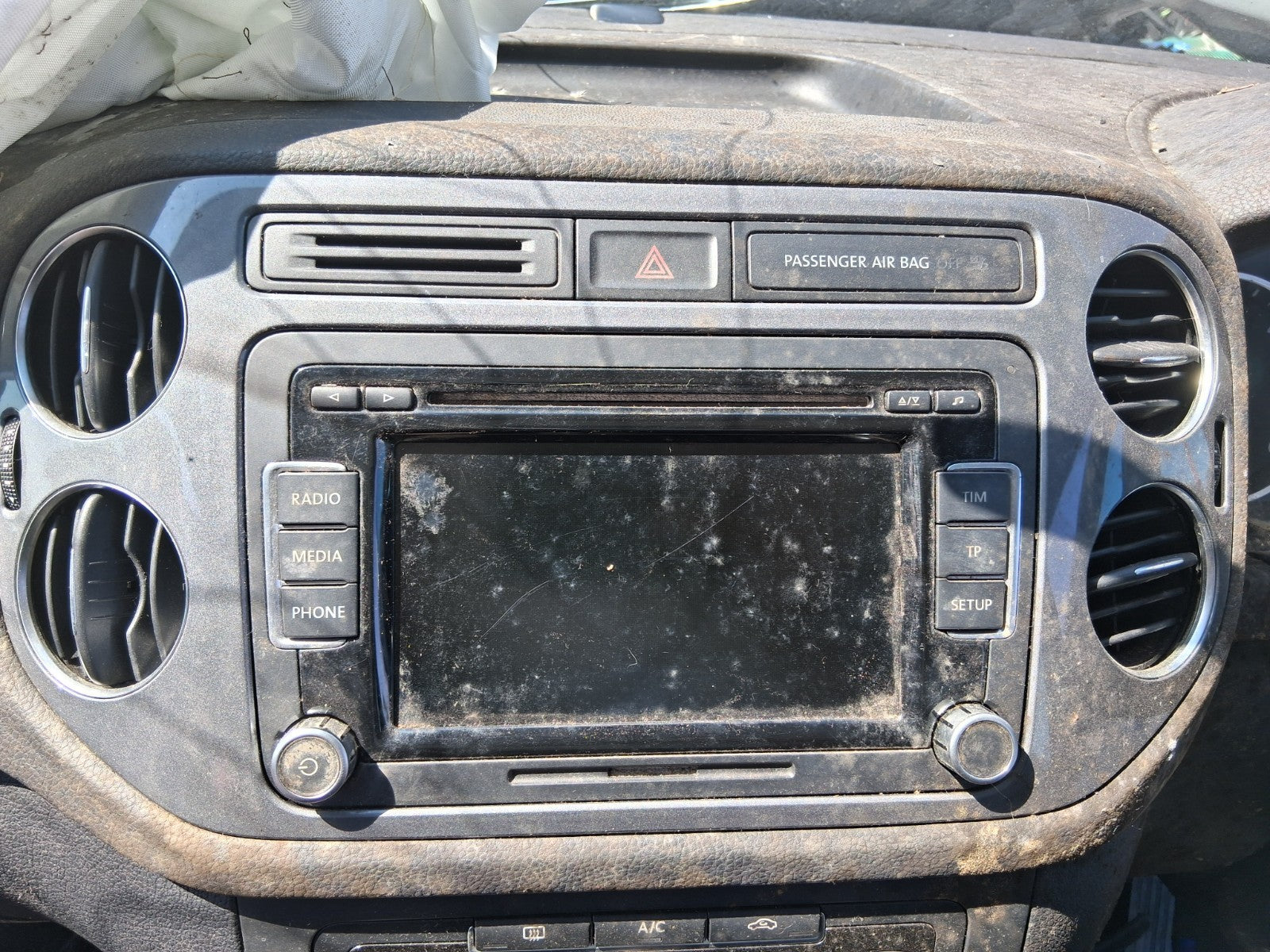 2013 VW VOLKSWAGEN TIGUAN MK1 RADIO CD PLAYER STEREO HEAD UNIT