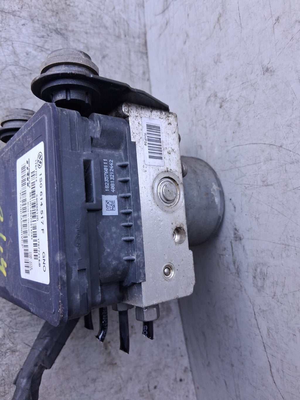 2014 VW VOLKSWAGEN UP 5 DOOR ABS PUMP CONTROL MODULATOR 1S0614517F