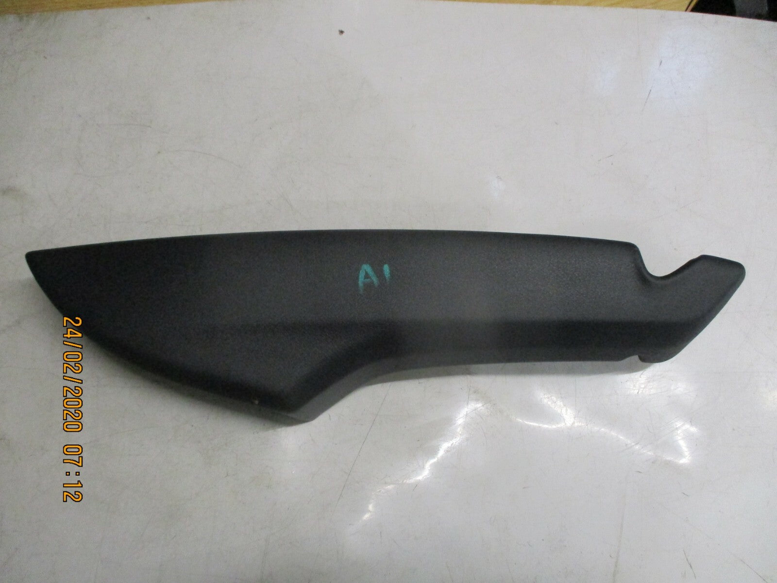 AUDI A1 MK1 8X 2017 NS PASSENGER SIDE DOOR CARD LEATHER PAD TRIM PANEL 8X3867173