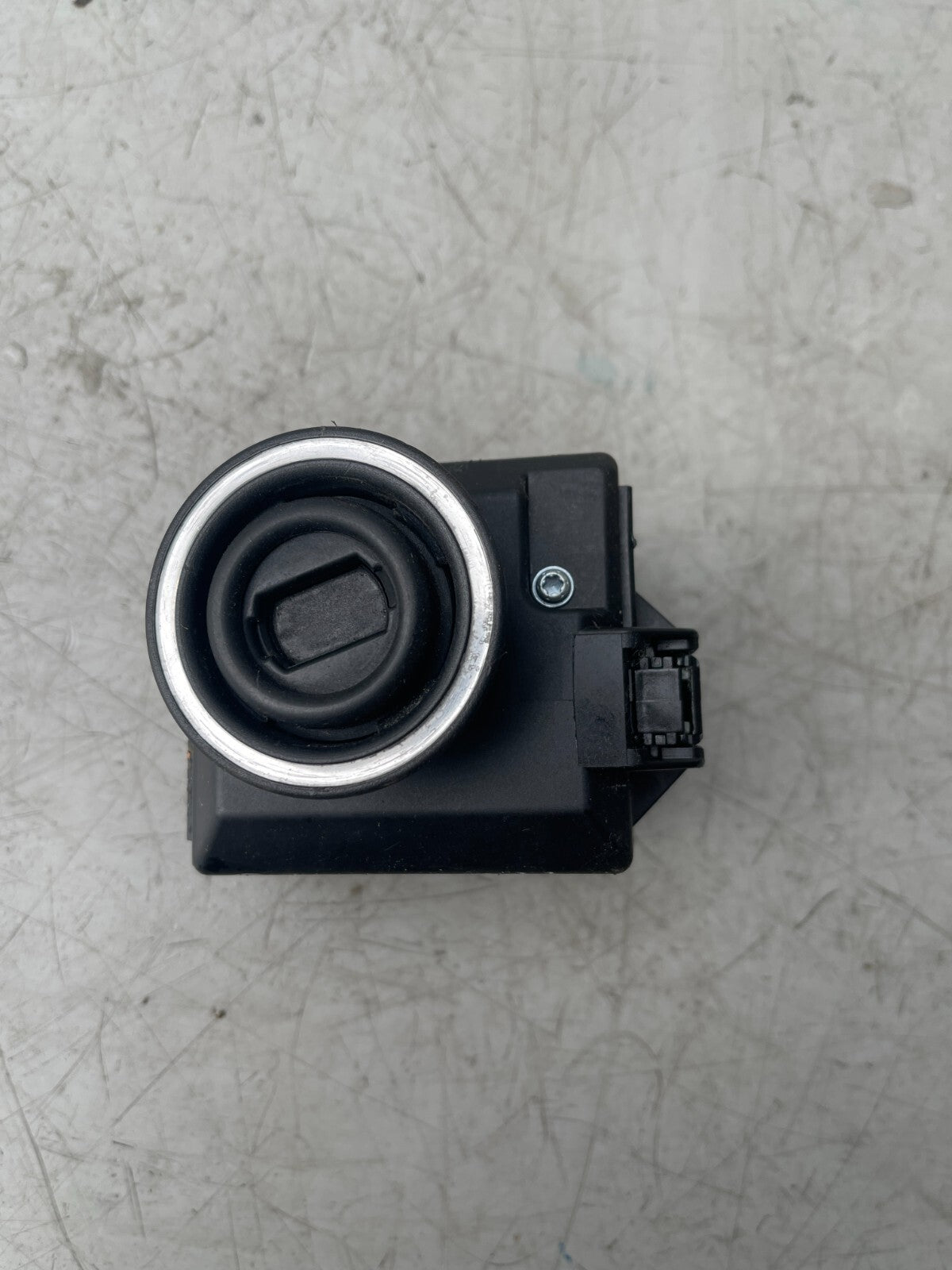 2014 MERCEDES C220 W204 IGNITION LOCK STARTER SWITCH MODULE NO KEY A2079057101