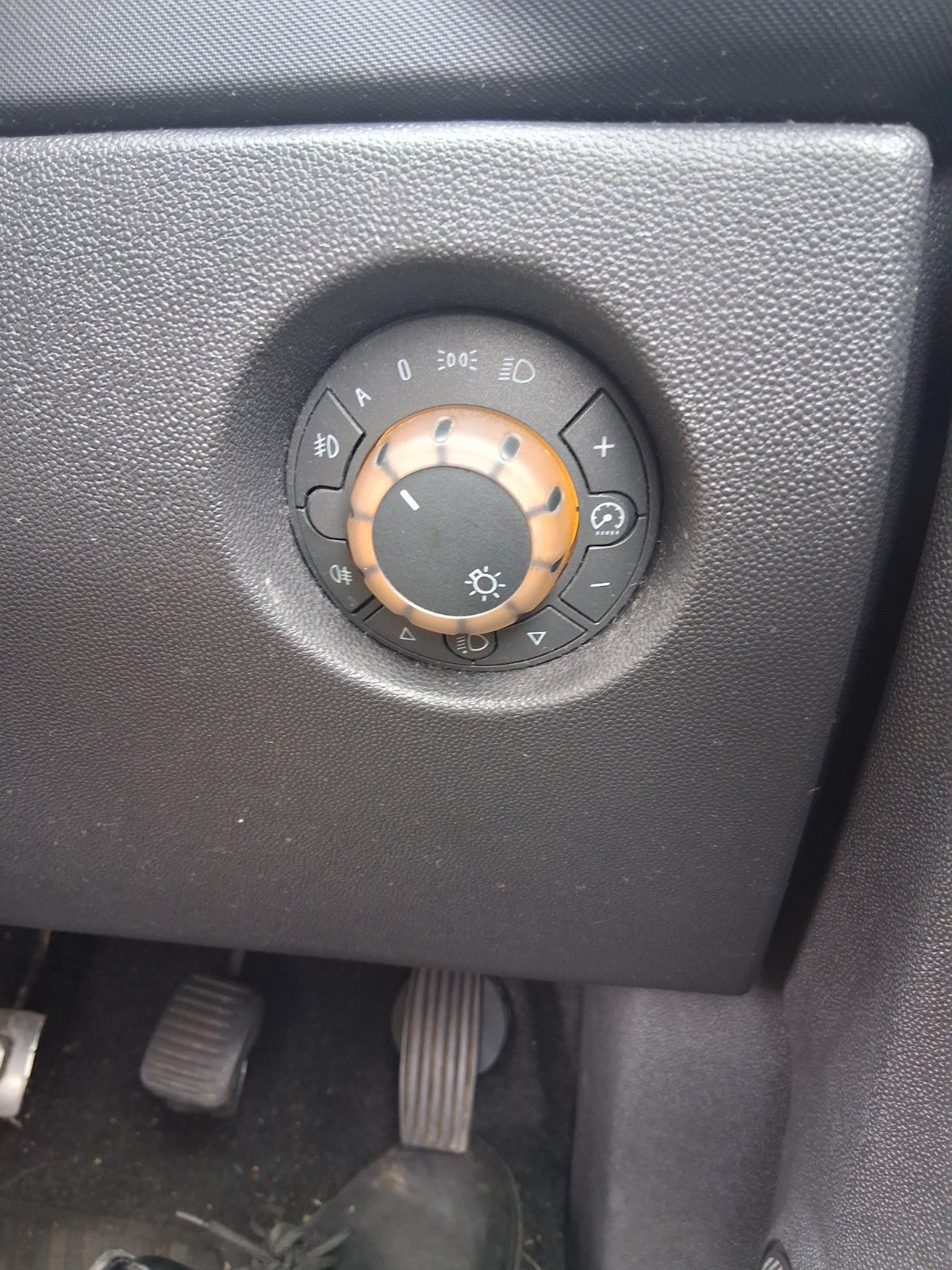 2009 VAUXHALL CORSA D HEADLIGHT ADJUSTER CONTROL SWITCH PANEL