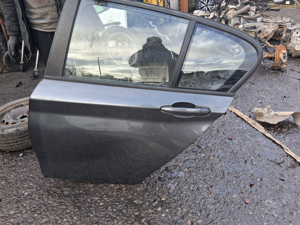 2016 BMW 1 SERIES F20 LCI NSR PASSENGER SIDE REAR BARE DOOR GREY METALLIC B39