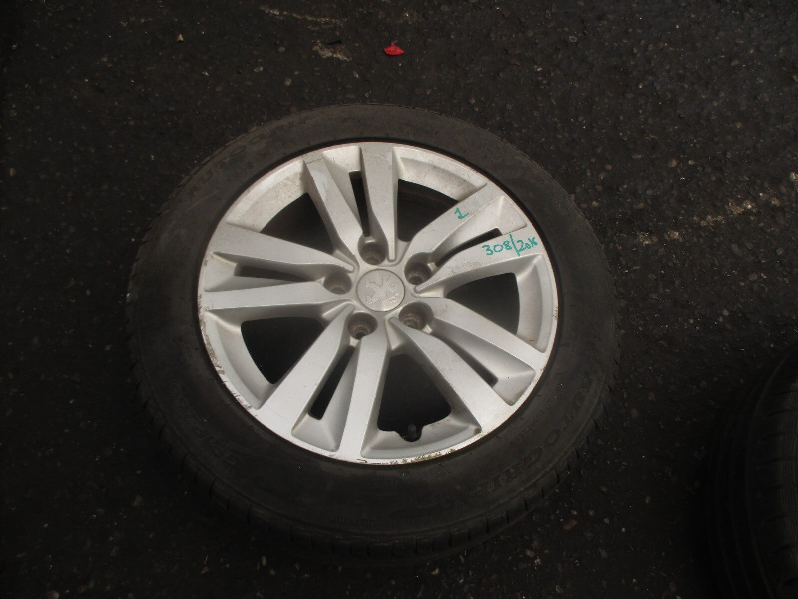 2014 PEUGEOT 308 MK2 16 INCH ALLOY WHEEL WITH TYRE 205/55R16 REF 1