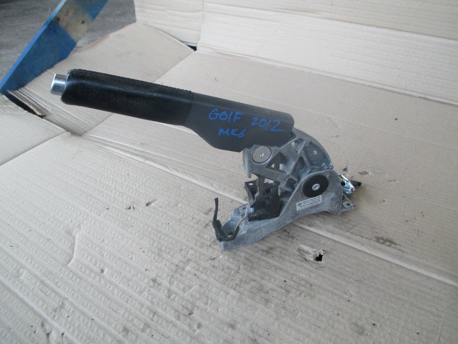 VW VOLKSWAGEN GOLF MK6 2012 HANDBRAKE PARKING BRAKE HANDLE 1K0711303P