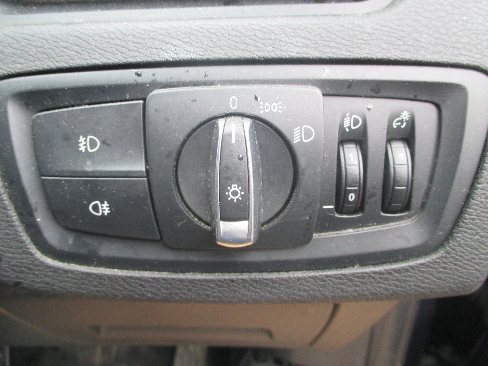 BMW X1 2018 F48 HEADLIGHT & FOGLIGHT CONTROL SWITCH