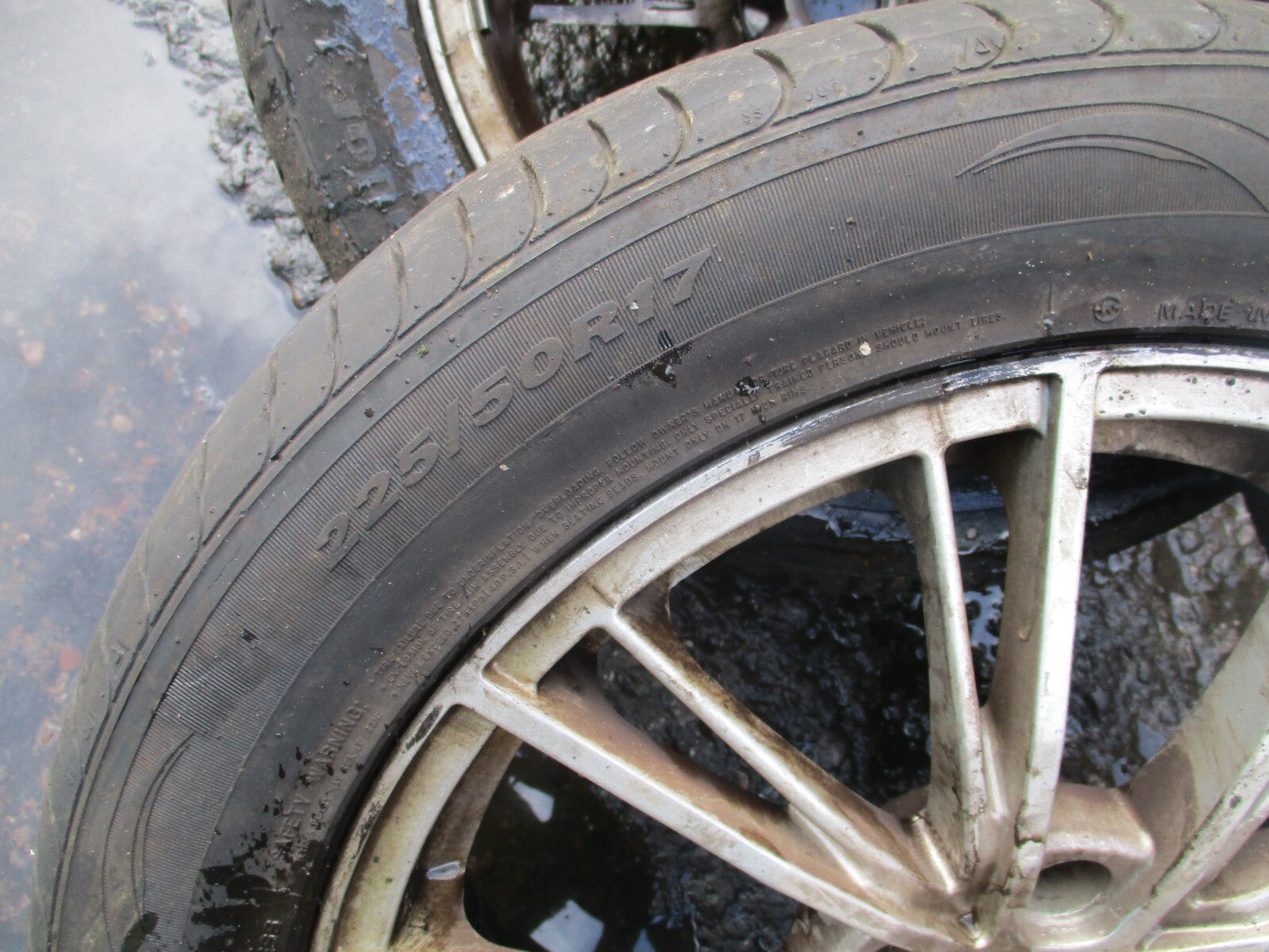 FORD MONDEO MK4 2010 17 INCH ALLOY WHEEL WITH TYRE 225/50R17