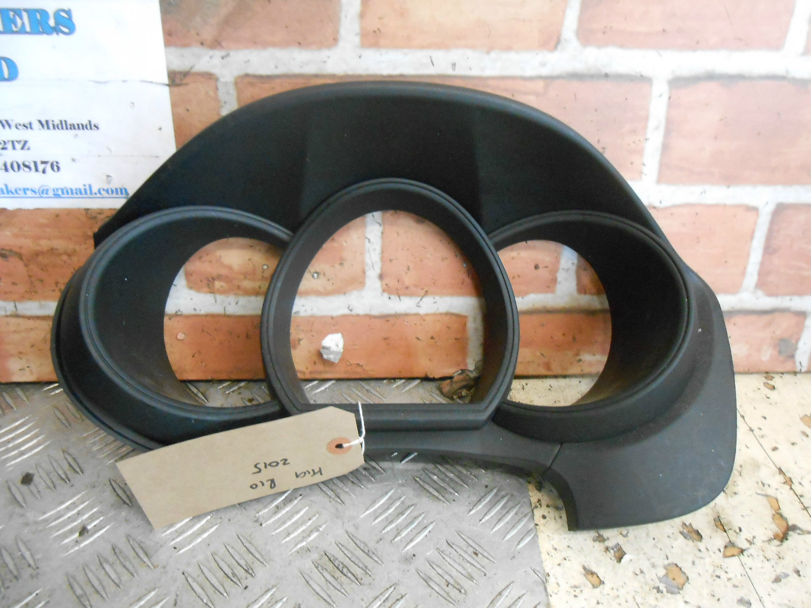 KIA RIO MK3 2015 INTERIOR SPEEDO CLOCKS SURROUND PLASTIC TRIM 84832-1W900