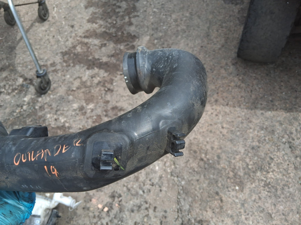 2018 MITSUBISHI OUTLANDER MK3 2.3 DIESEL AIR INTAKE HOSE PIPE 1505A602