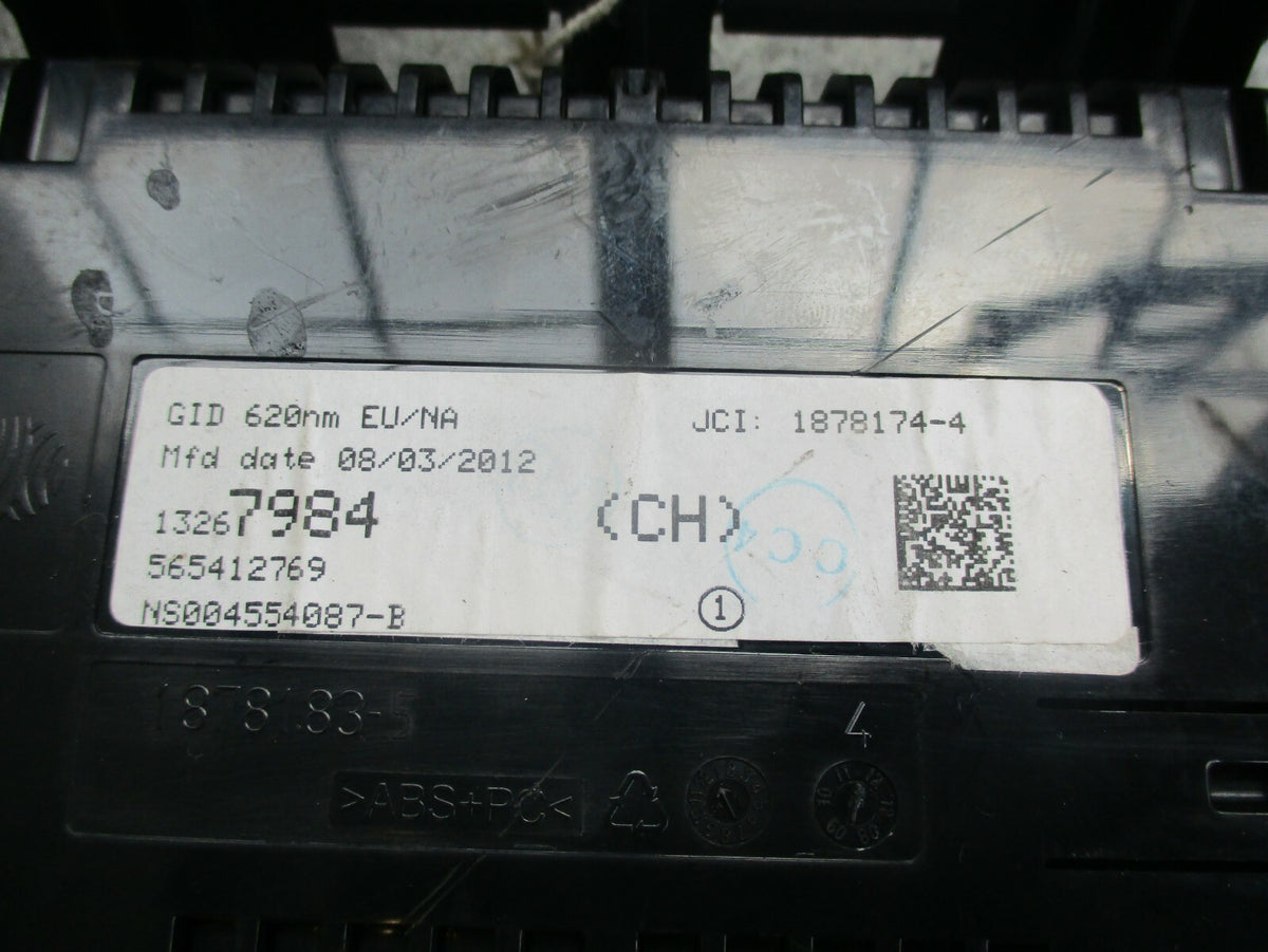 VAUXHALL ASTRA J CENTRAL DIGITAL DISPLAY SCREEN & HAZARD SWITCH 13267984