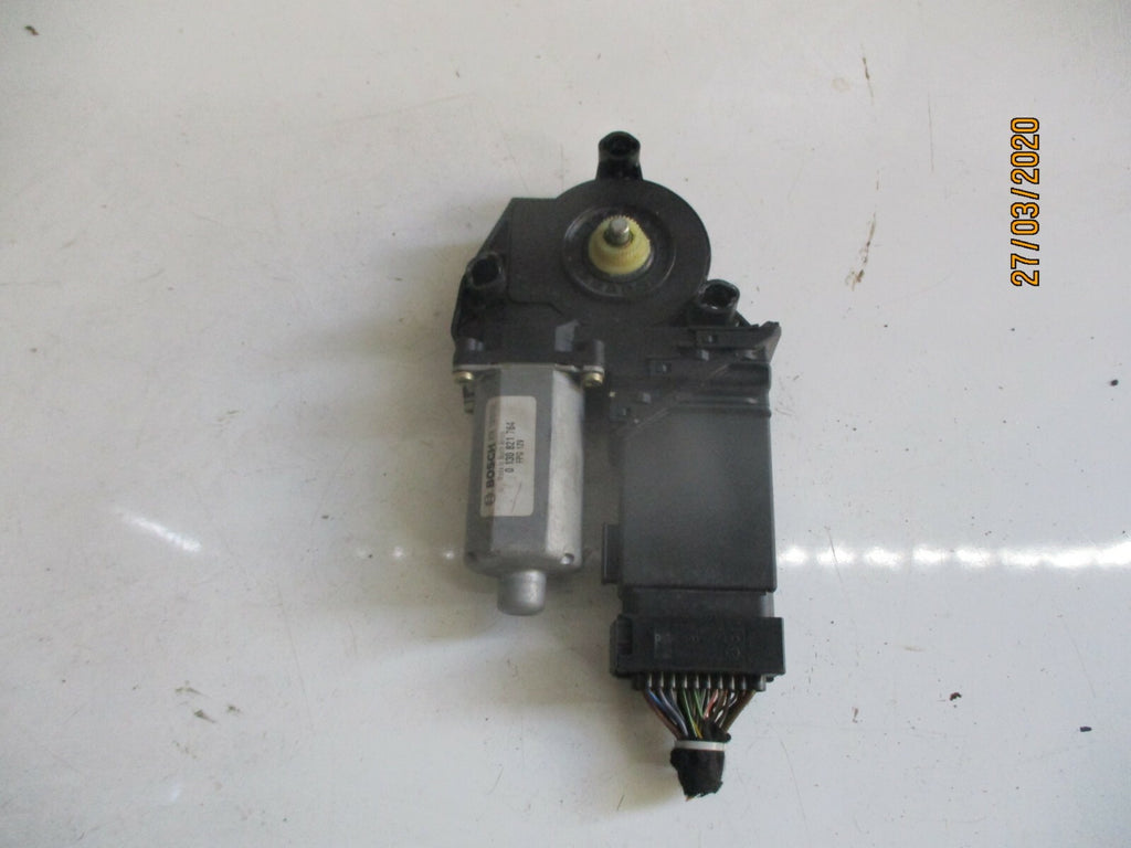 VW VOLKSWAGEN GOLF MK4 2003 NSF PASSENGER FRONT WINDOW MOTOR 1C2959802A