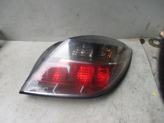 VAUXHALL ASTRA H 2008 OS DRIVER SIDE TAIL LIGHT 342691834