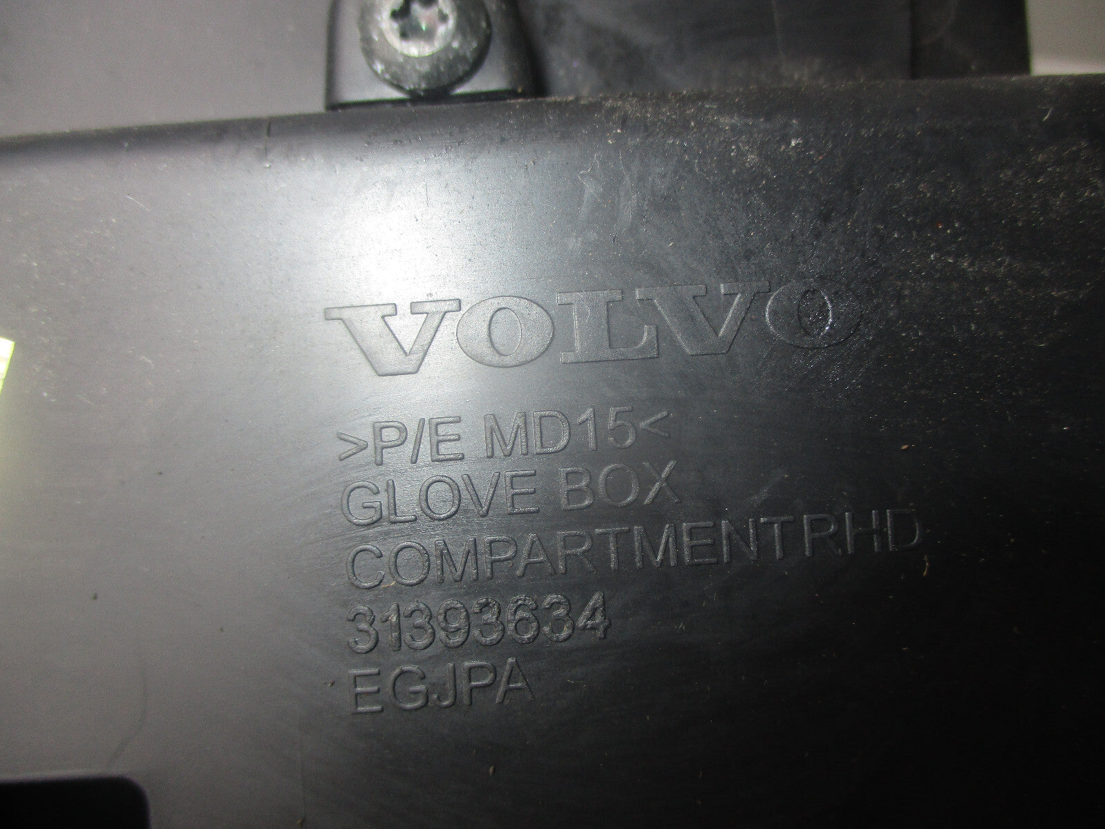 VOLVO V40 2013 MK2 GLOVE BOX 31393634