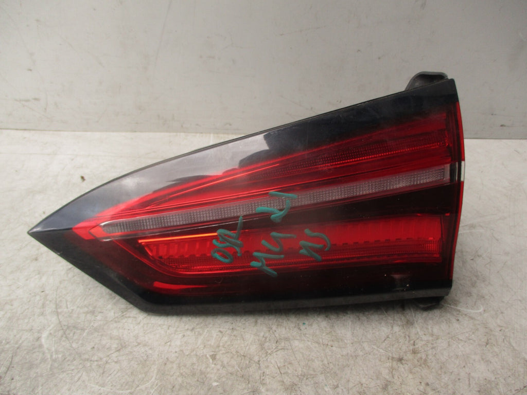 2021 MG HS OSR DRIVER SIDE REAR RIGHT INNER TAIL LIGHT TAIL LAMP 10477819