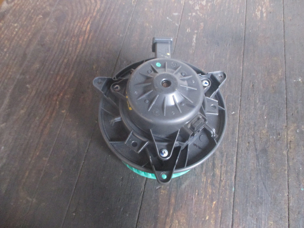 VAUXHALL MERIVA 2011 HEATER BLOWER MOTOR FAN 5242673301