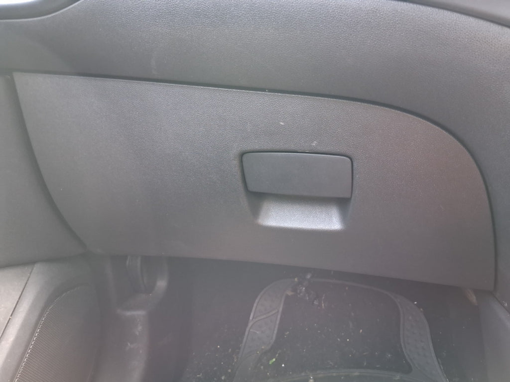 2017 VAUXHALL CORSA E 3 DOOR DASHBOARD GLOVE BOX STORAGE COMPARTMENT
