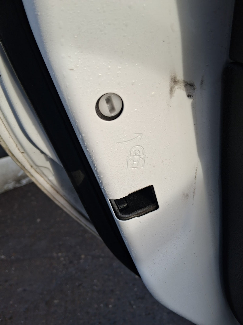 2013 FORD FOCUS MK3 HATCHBACK NSR PASSENGER SIDE REAR COMPLETE DOOR WHITE Z2