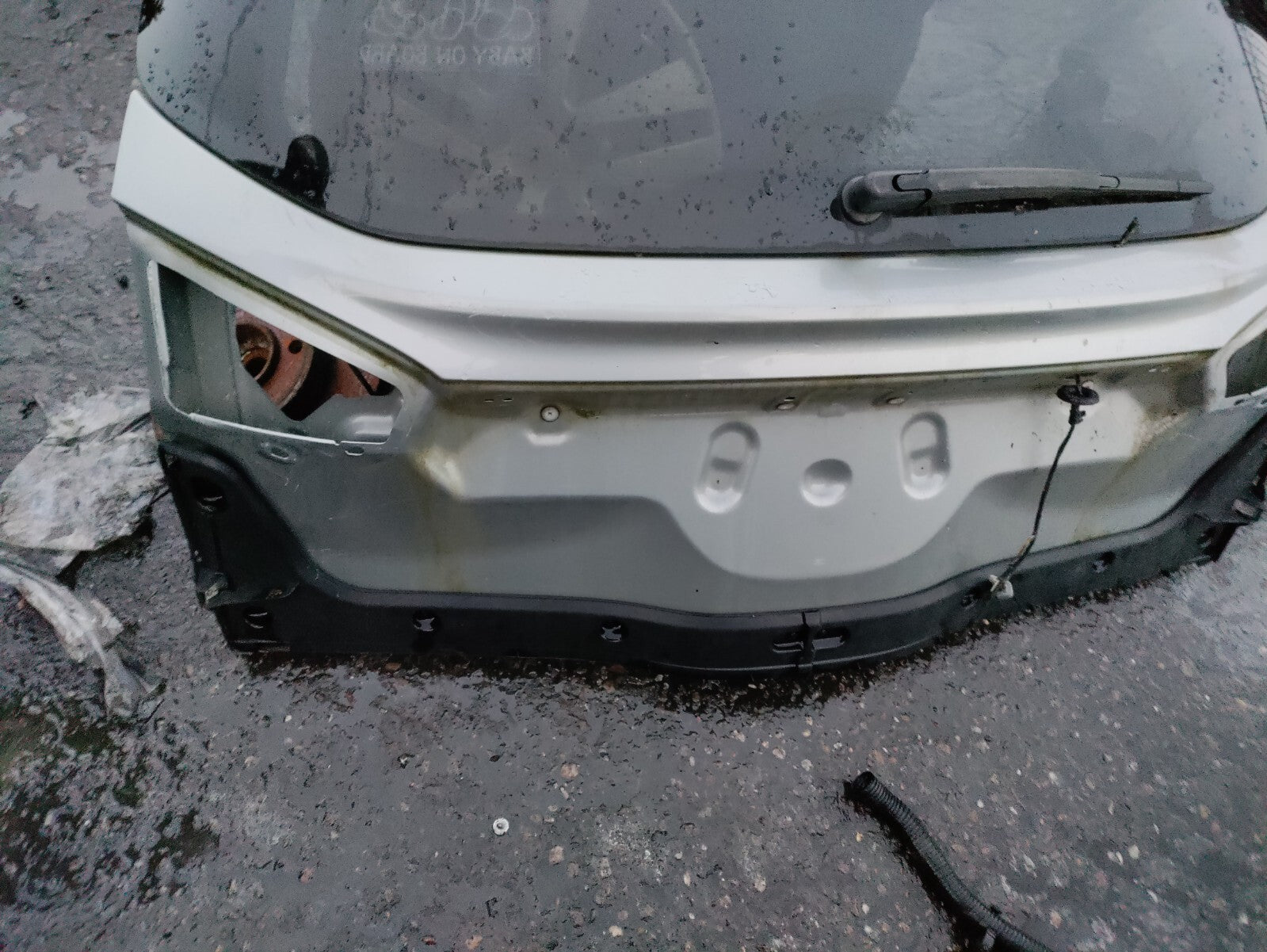 FORD MONDEO MK4 2013 FACELIFT ESTATE REAR TAILGATE BOOTLID BARE SILVER H8