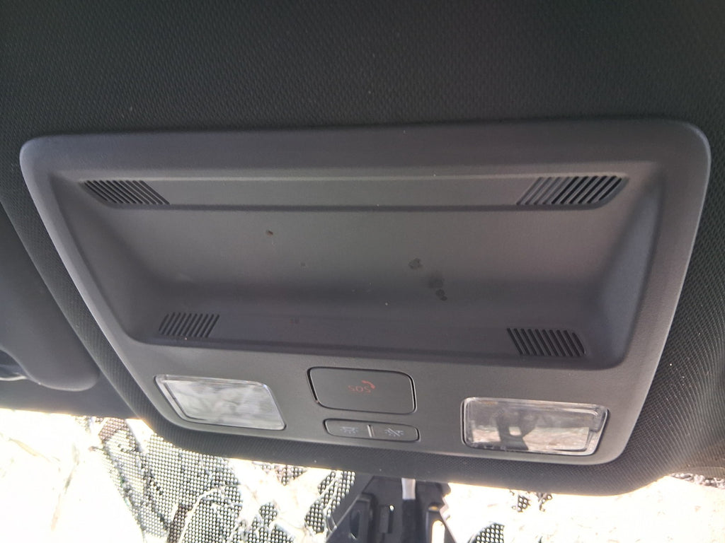 2024 FORD PUMA ST LINE FRONT INTERIOR ROOF READING COURTESY LIGHT