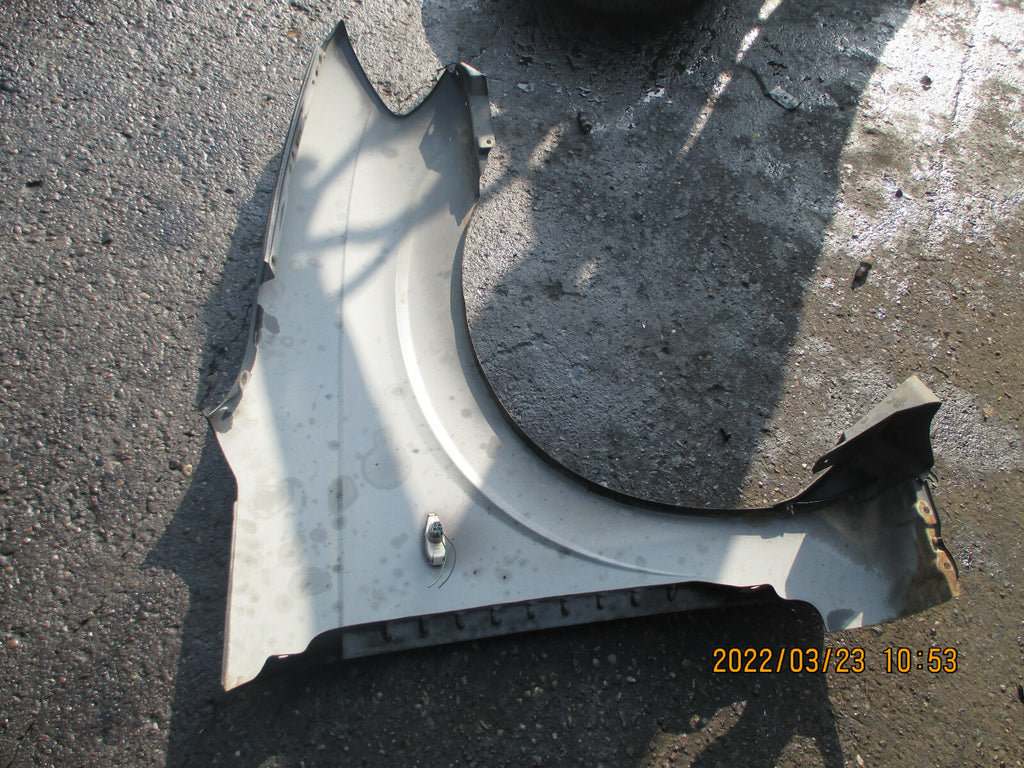 SSANGYONG RODIUS 270 (MK1) NS PASSENGER SIDE WING QUARTER PANEL BLACK