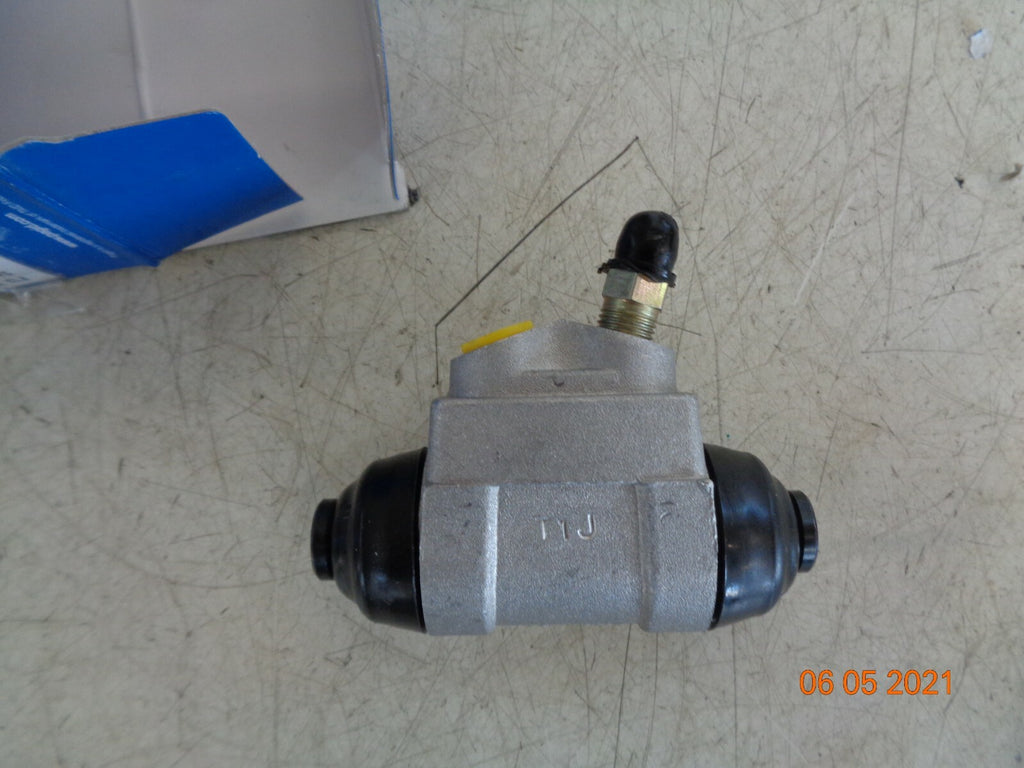 HYUNDAI S COUPE 1990-1996 OSR DRIVER SIDE REAR WHEEL BRAKE CYLINDER 72238