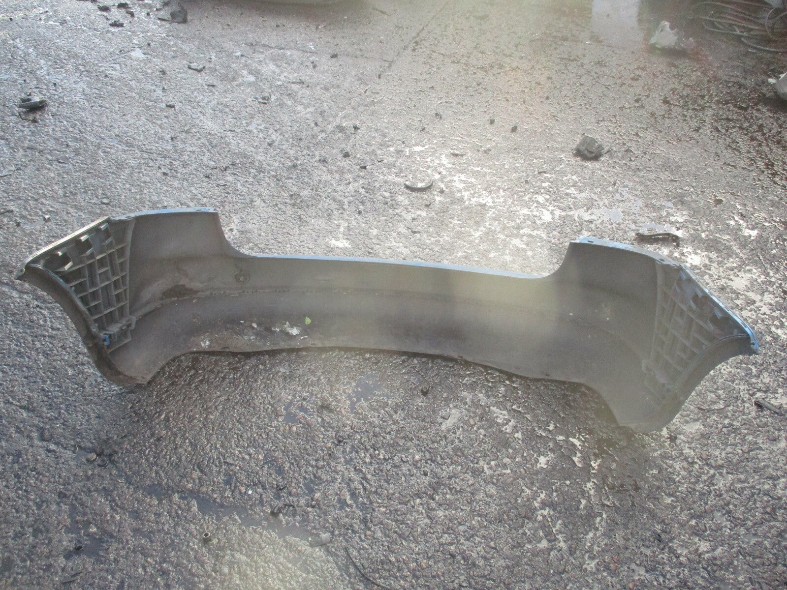 VW VOLKSWAGEN TOURAN 1T REAR BUMPER COMPLETE BLUE 1T0807417