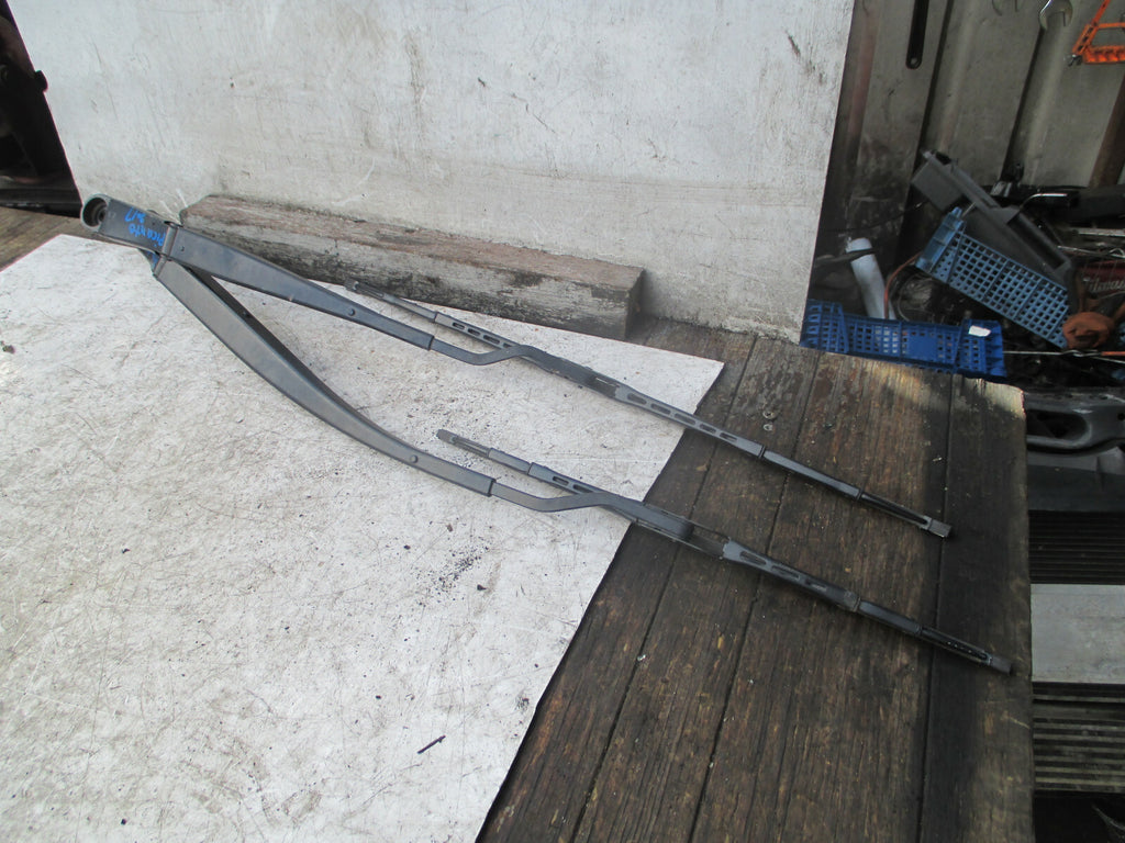KIA PICANTO 2017 MK2 FRONT WINDSCREEN WIPER ARM & BLADE