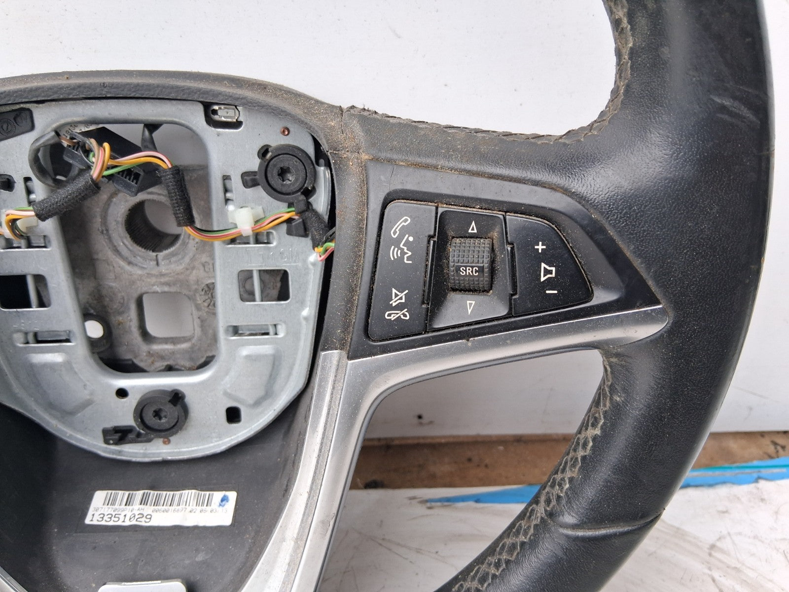 2013 VAUXHALL ASTRA J ESTATE MULTIFUNCTION STEERING WHEEL