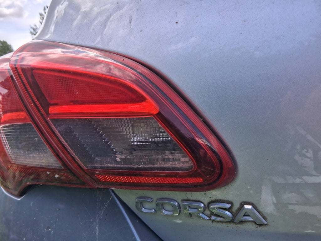 2017 VAUXHALL CORSA E 3 DOOR NSR PASSENGER SIDE REAR RIGHT INNER TAIL LIGHT