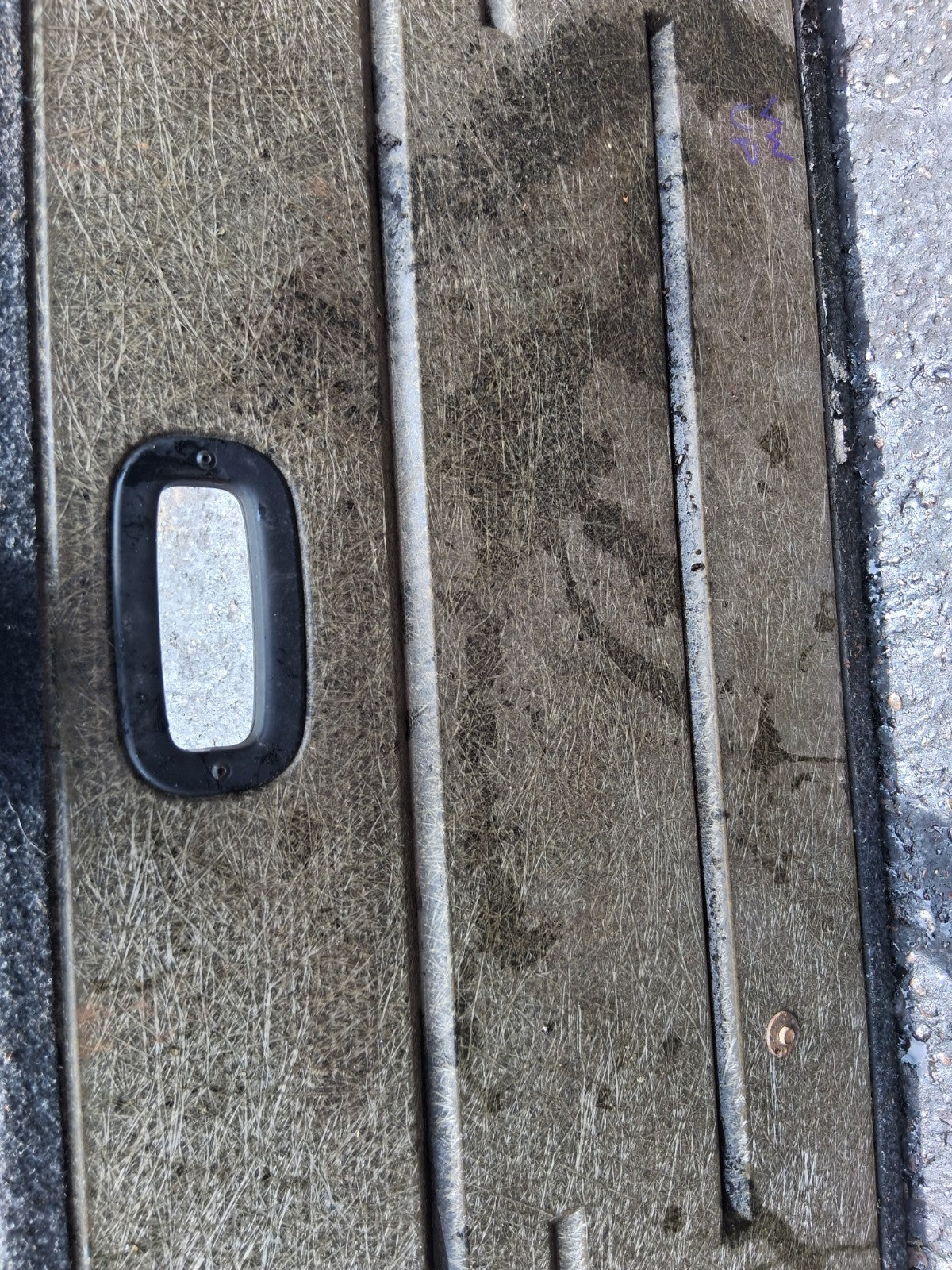 2014 VW VOLKSWAGEN UP CITIGO HARD BOOT FLOOR LINER 1S0858855E