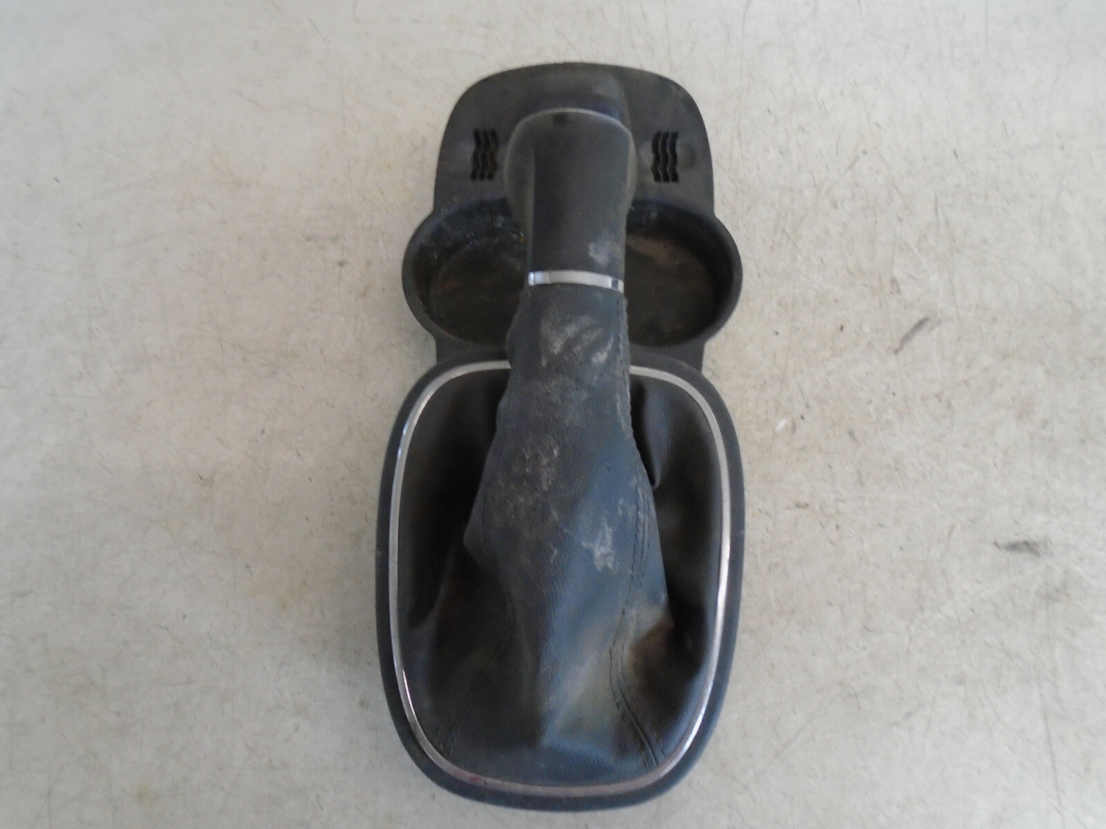 VAUXHALL CORSA D 2013 GEAR KNOB GAITER CENTRE CONSOLE TRIM SURROUND 13254966