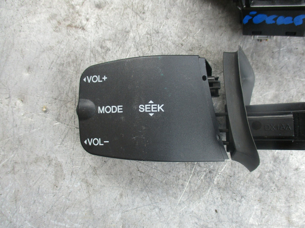 FORD FOCUS MK2 HEADLIGHT WIPER & VOLUME CONTROL STALKS 4M5T13335AD 4M5T17A553BD