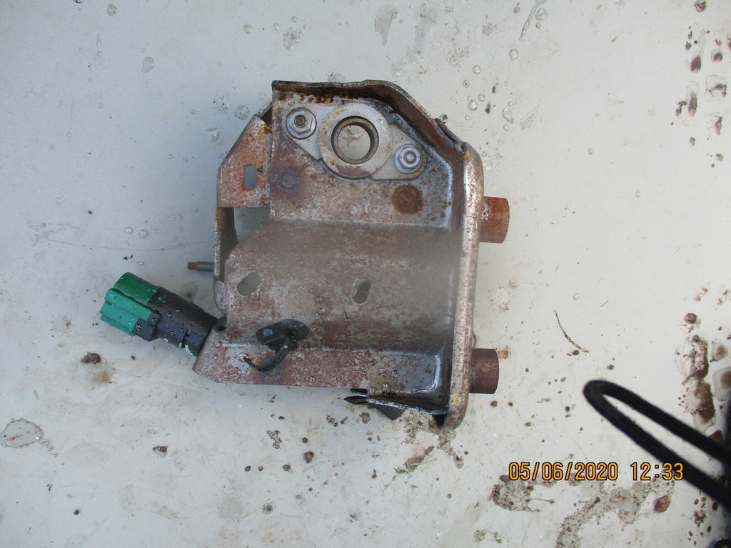 PEUGEOT 207 308 BRAKE LIGHT SWITCH 9670430580 WITH MOUNTING BRACKET PLATE