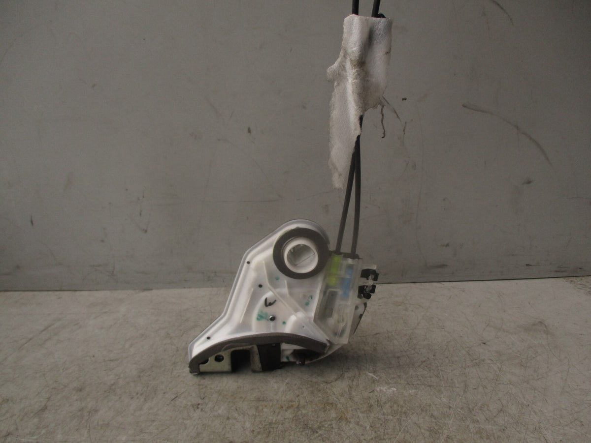 2019 TOYOTA AYGO MK2 NSR PASSENGER SIDE REAR LEFT DOOR LOCK MECHANISM