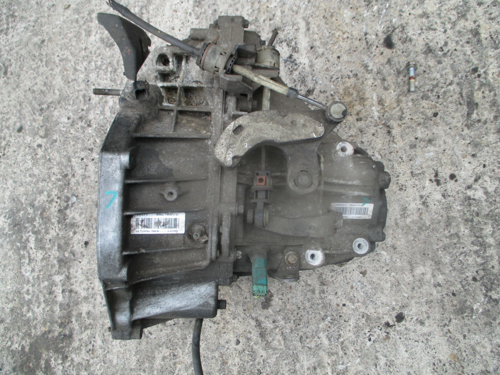 RENAULT MEGANE SCENIC MANUAL GEARBOX TRANSMISSION TL4 610186 DA TL4K9K    GB7