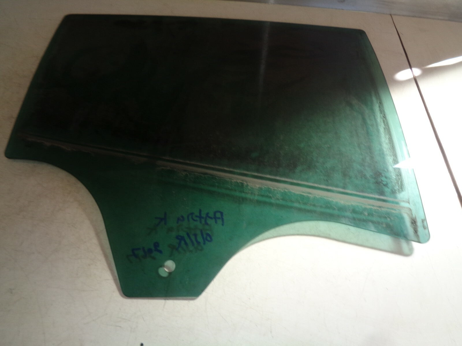 2017 VAUXHALL ASTRA K MK7 OSR DRIVER SIDE REAR TINTED WINDOW GLASS RIGHT