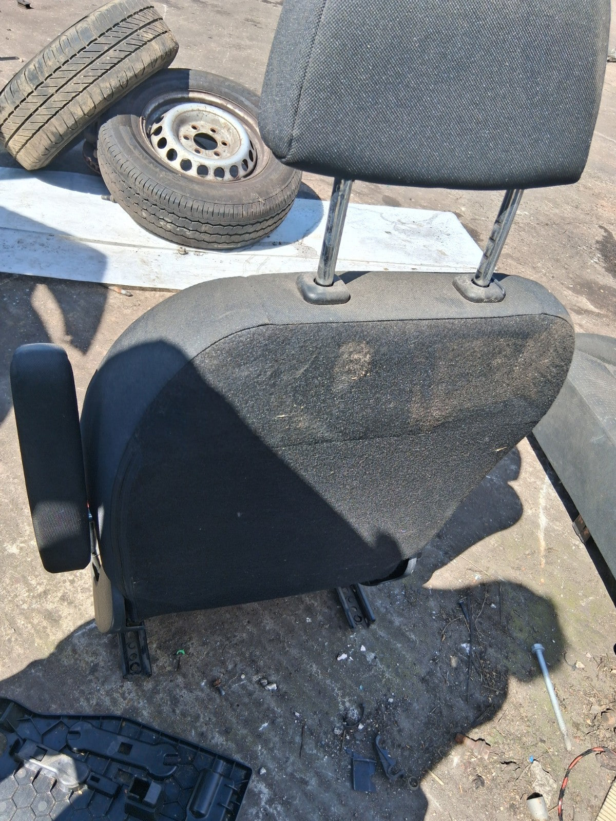 2018 MERCEDES SPRINTER W907 OSF DRIVER SIDE FRONT RIGHT FABRIC SEAT