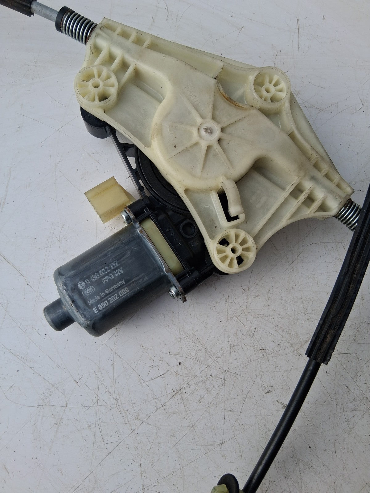 SEAT LEON 2017 MK3 NSF PASSENGER FRONT WINDOW MOTOR REGULATOR 5Q0959801B