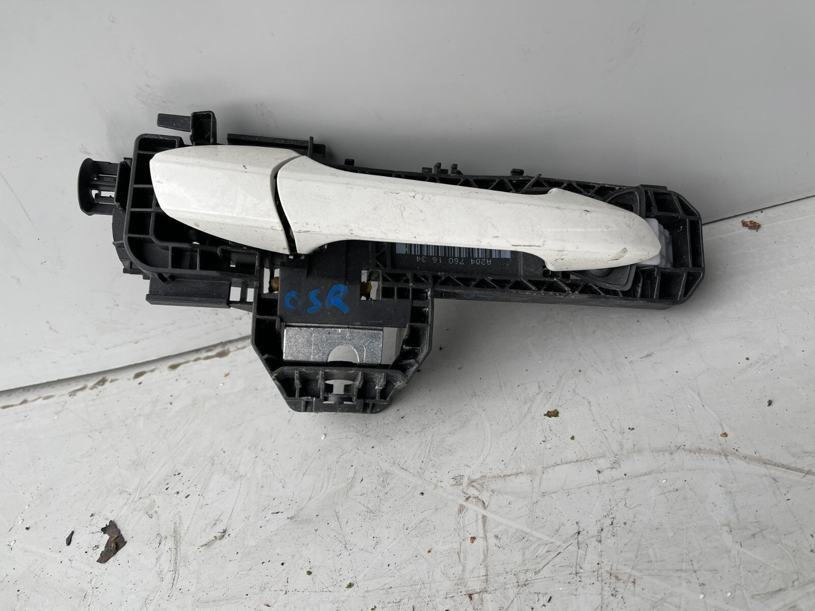 MERCEDES BENZ W176 OSR DRIVER SIDE REAR DOOR HANDLE A2047601634