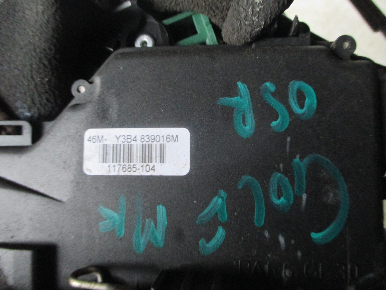 VW VOLKSWAGEN GOLF OSR DRIVER SIDE REAR DOOR LOCK