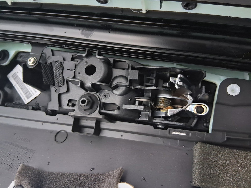 2018 FORD MONDEO MK5 HATCHBACK NSR PASSENGER SIDE REAR LEFT DOOR CARD