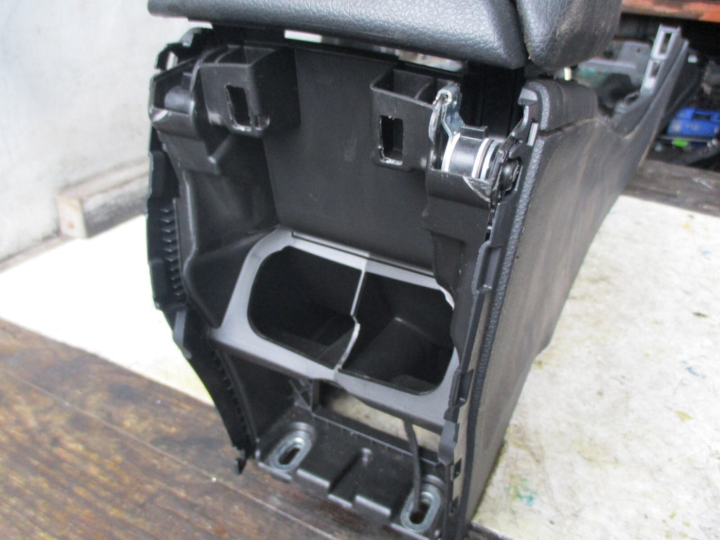 MERCEDES CLA C117 2018 CENTER CONSOLE LEATHER ARM REST A1766804101