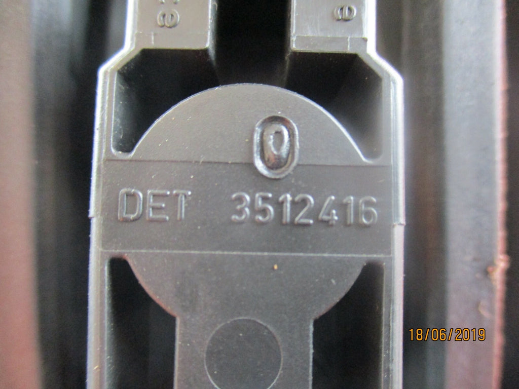 VOLVO V70 1996 PASSENGER NEAR SIDE REAR LIGHT NS DET 9512416