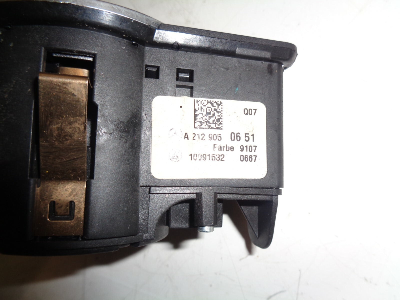 MERCEDES BENZ 2017 A CLASS A180  W176 HEADLIGHT CONTROL SWITCH A2129050651