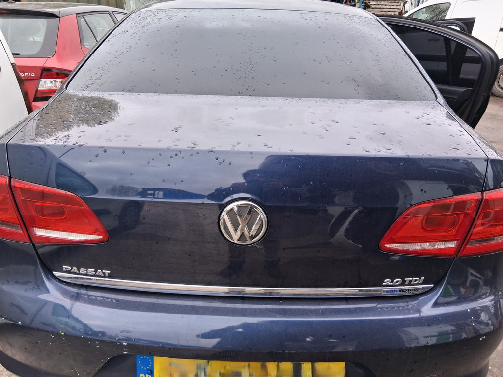 2014 VW VOLKSWAGEN PASSAT B7 SALOON BARE TAILGATE BOOTLID BLUE