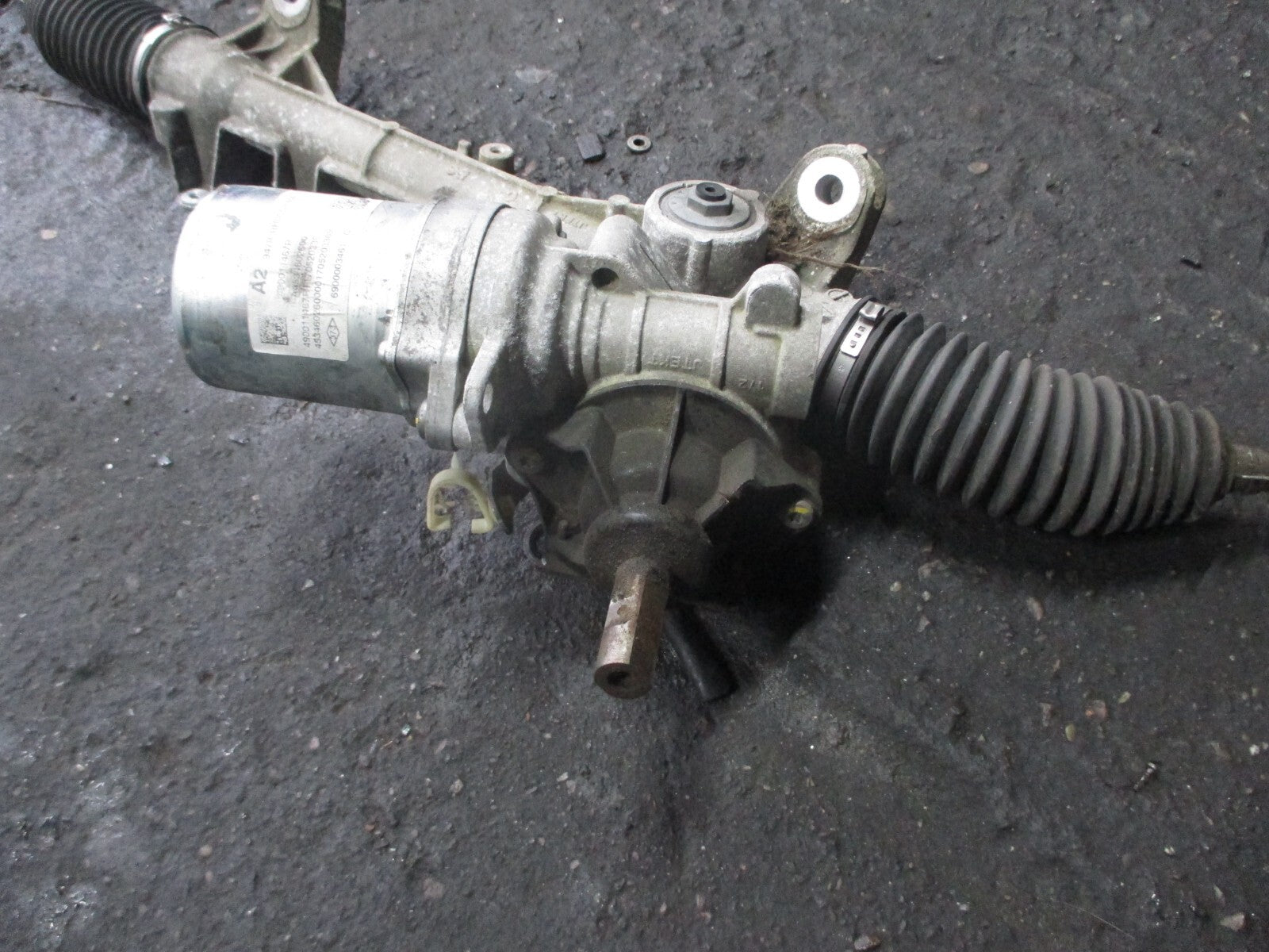 2017 RENAULT TWINGO RHD STEERING RACK PUMP 490011467R
