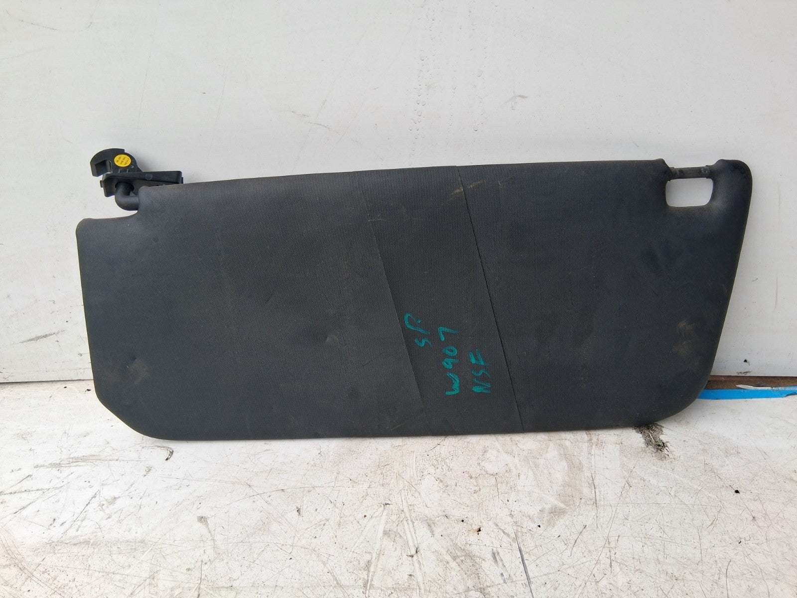 2021 MERCEDES BENZ SPRINTER W907 NSF PASSENGER SIDE FRONT LEFT SUN VISOR SHADE