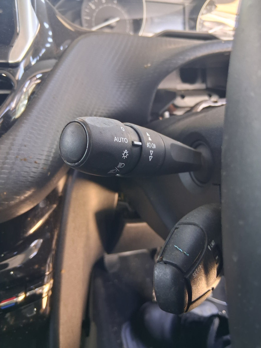 2019 PEUGEOT 208 MK1 INDICATOR WIPER COMBINATION SWITCH STALK SQUIB RING