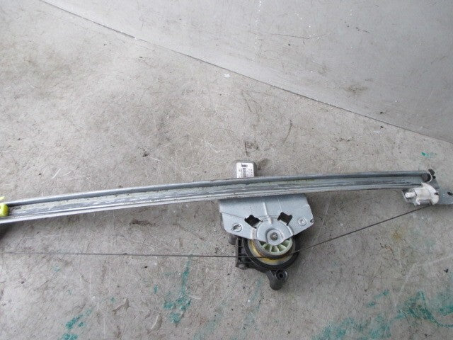 2014 VAUXHALL VIVARO NSF PASSENGER SIDE FRONT WINDOW MOTOR & REGULATOR 541613212