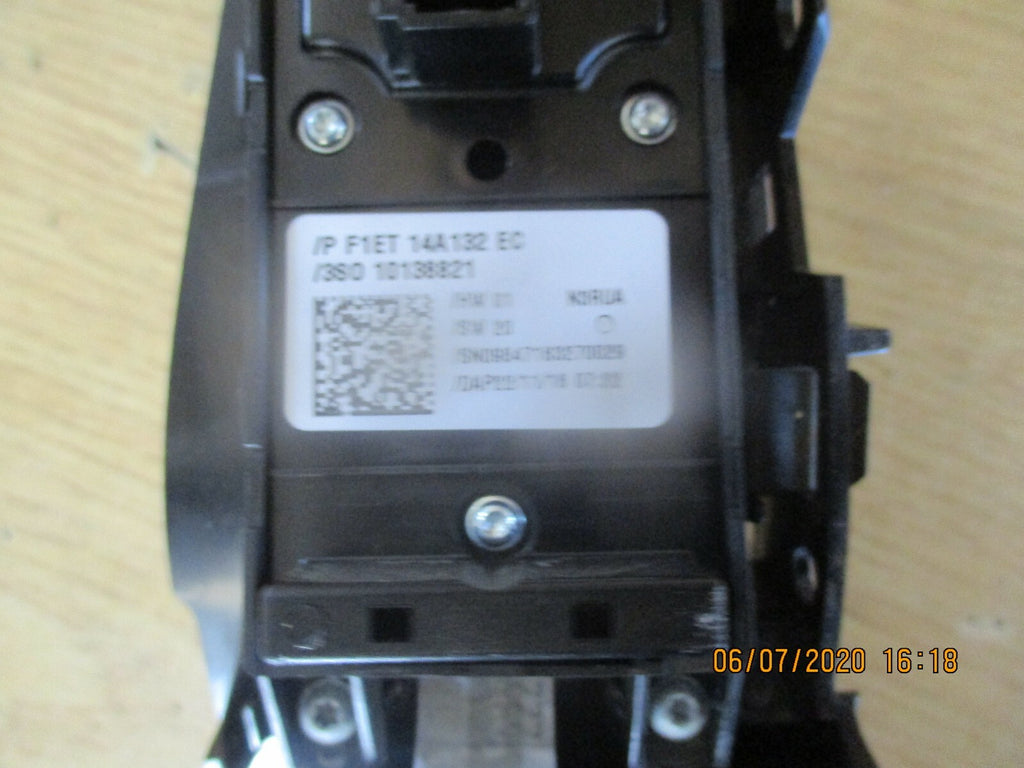 FORDS FIESTA 2016 3 DOOR DRIVER FRONT WINDOW SWITCH F1ET 14A132 EC